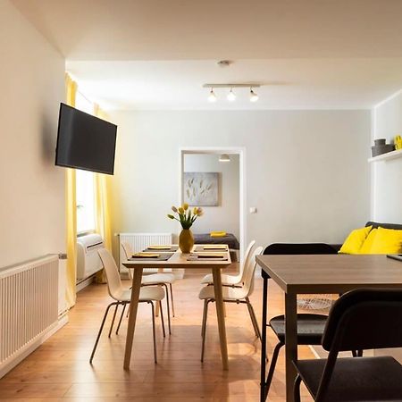 Cosy Two Br Plus Self Checkin Plus Street Parking Berlin Ngoại thất bức ảnh